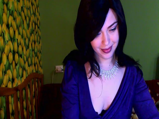 Live sex webcam photo for RoraLove #271386856