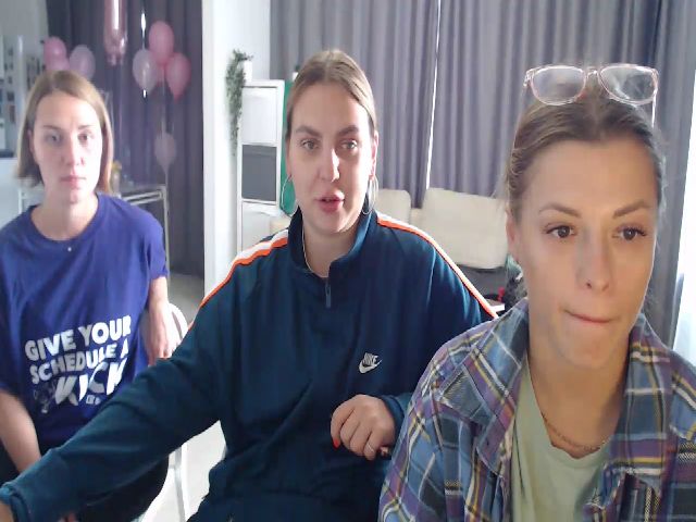 Live sex webcam photo for Emi_lywild #271382309