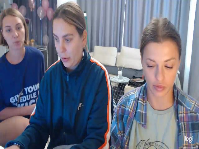 Live sex webcam photo for Emi_lywild #271382597