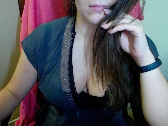 Live sex webcam photo for Annasensual_ #271387067