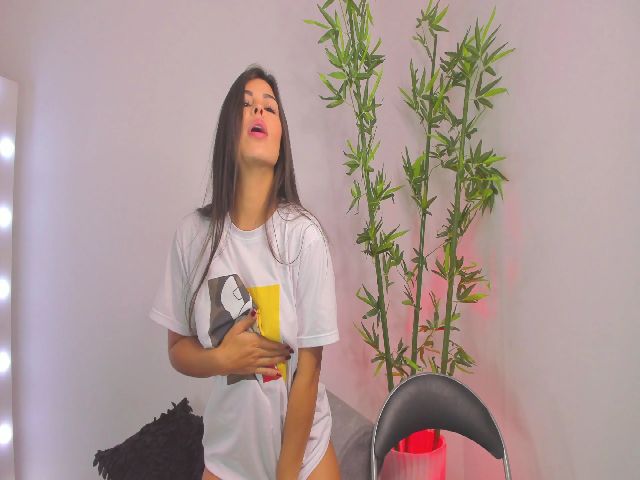 Live sex webcam photo for Stefany_gpiet #271383761