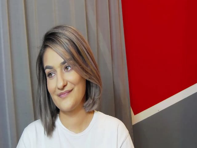 Live sex webcam photo for SecretAmber #271386317