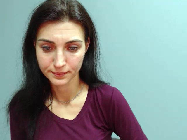 Live sex webcam photo for Miss_Vivian #271387410