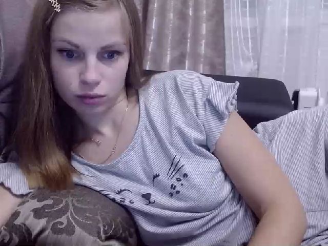 Live sex webcam photo for AndreaBlondy #271389650