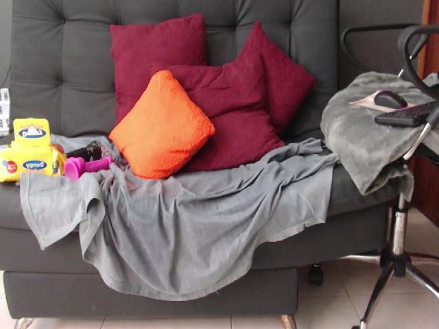 Live sex webcam photo for Latin__curly #271383963