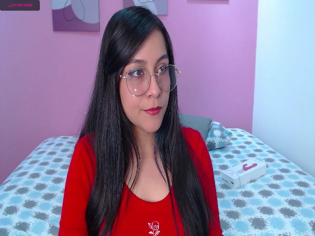 Live sex webcam photo for Eva_Collins2 #271390332