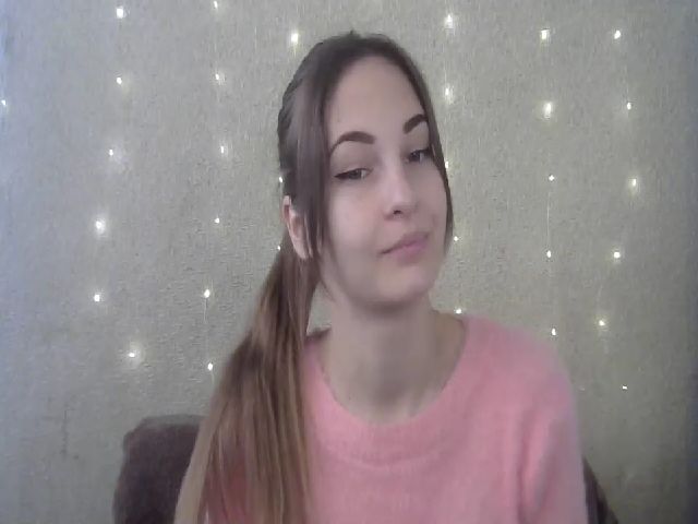 Live sex webcam photo for U_likeme #271382455