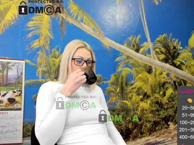 Live sex webcam photo for -Daiquiri- #271384400
