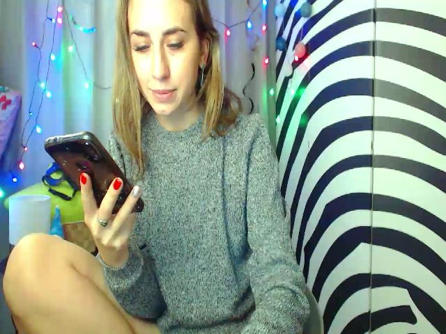 Live sex webcam photo for HeartGirl #271382617