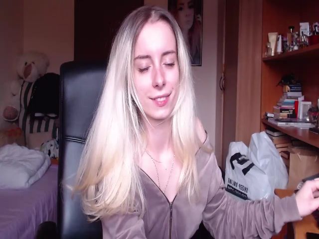 Live sex webcam photo for ChristiHanson #271383224