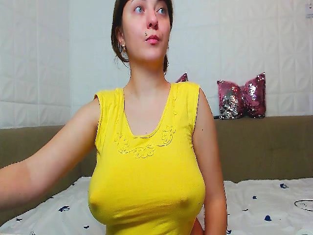 Live sex webcam photo for ScreamSlutty #271382986