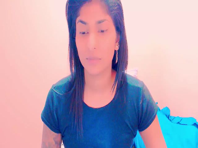 Live sex webcam photo for INDIANGOLD #271385413