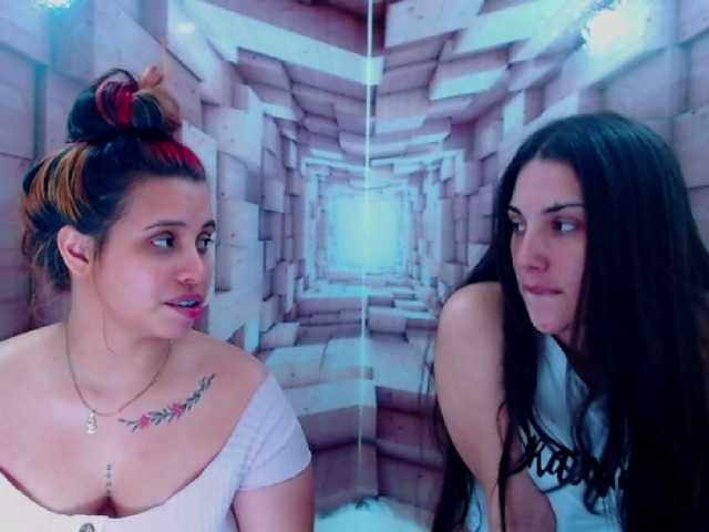 Live sex webcam photo for xxxbitcheshot #271380808