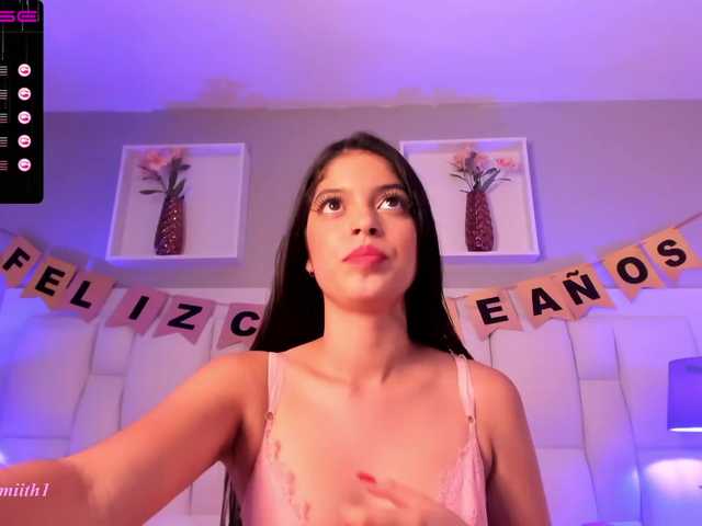 Live sex webcam photo for GiaSmith-1 #271388897