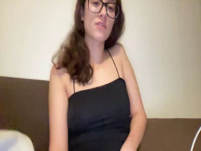 Live sex webcam photo for Kriss1924 #271391722