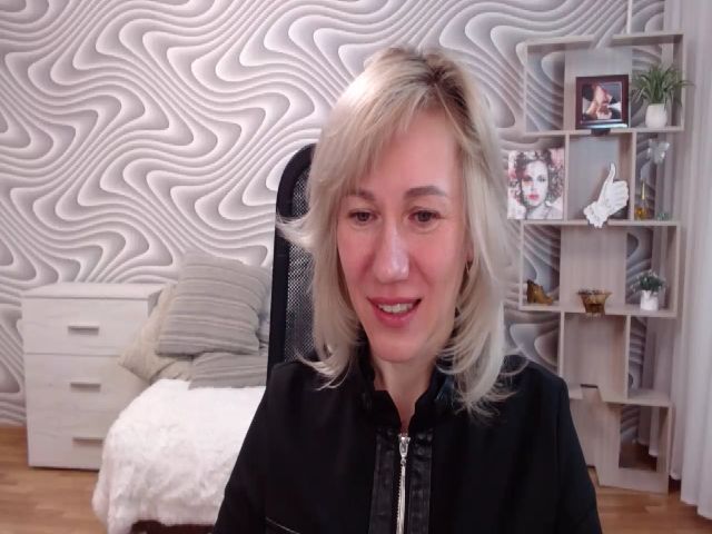 Live sex webcam photo for SvenIsolde #271387671