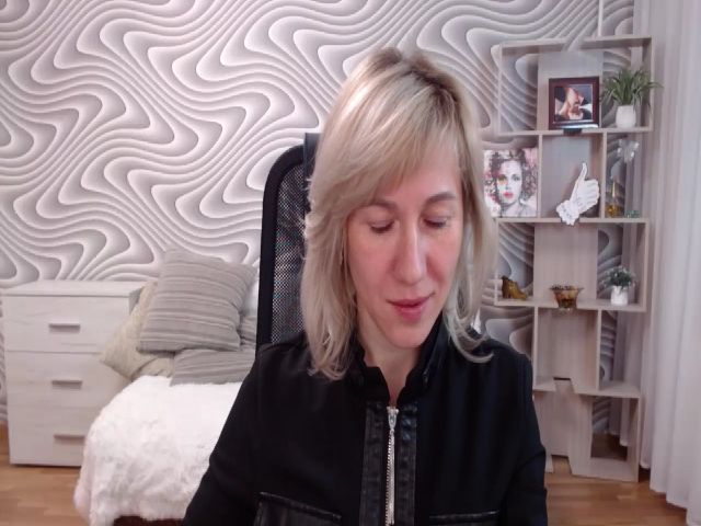 Live sex webcam photo for SvenIsolde #271390842