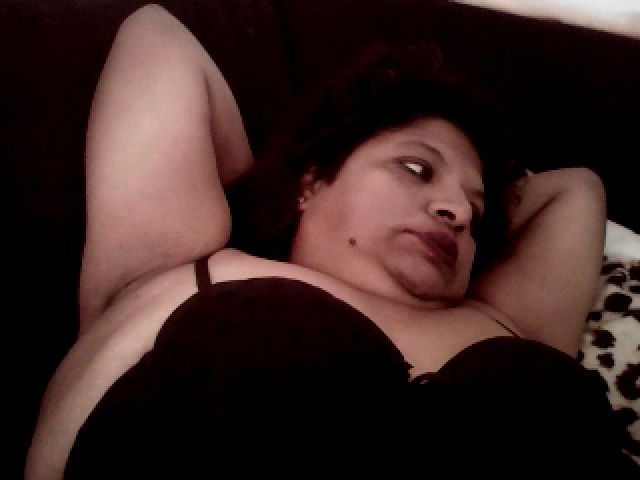 Live sex webcam photo for Indianbarbie3 #271380071