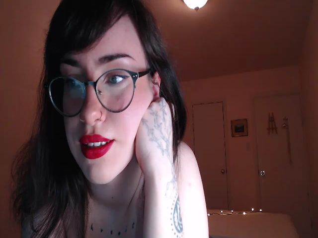 Live sex webcam photo for FaithPayette #271376749