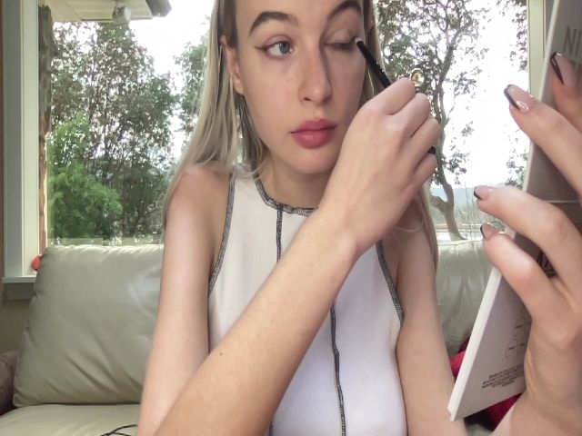 Live sex webcam photo for Milkymillion #271391884