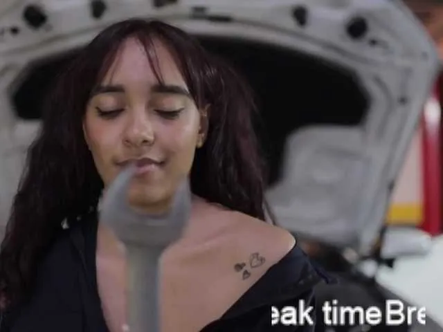 Live sex webcam photo for AgathaAngels #271389498