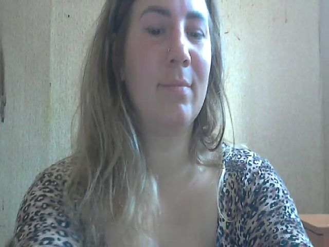 Live sex webcam photo for ChrystalBella #271382397