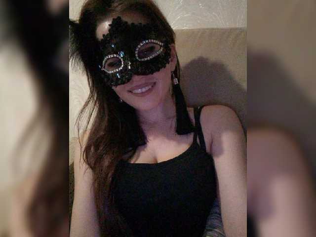 Live sex webcam photo for Molly-sex #271388277