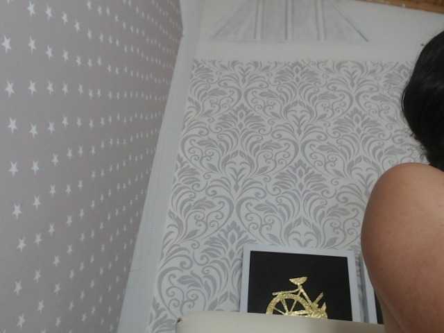 Live sex webcam photo for karoll-rich1 #271378080