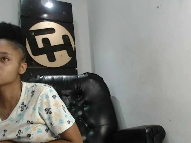 Live sex webcam photo for rychelebony #271385175