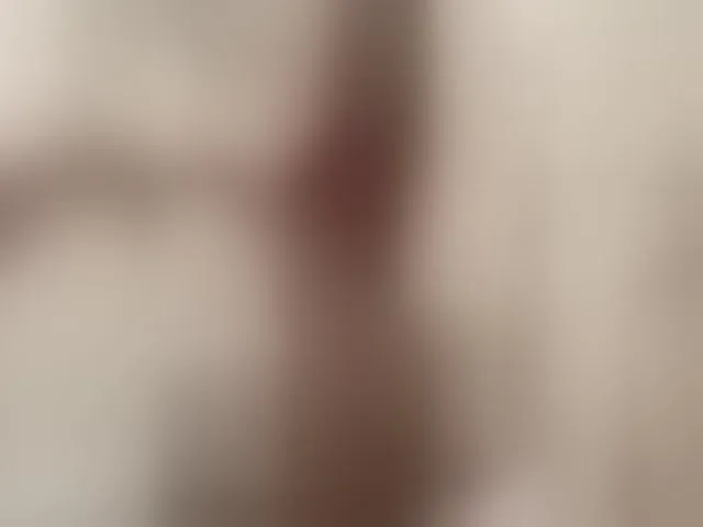 Live sex webcam photo for 1ouise #271380451
