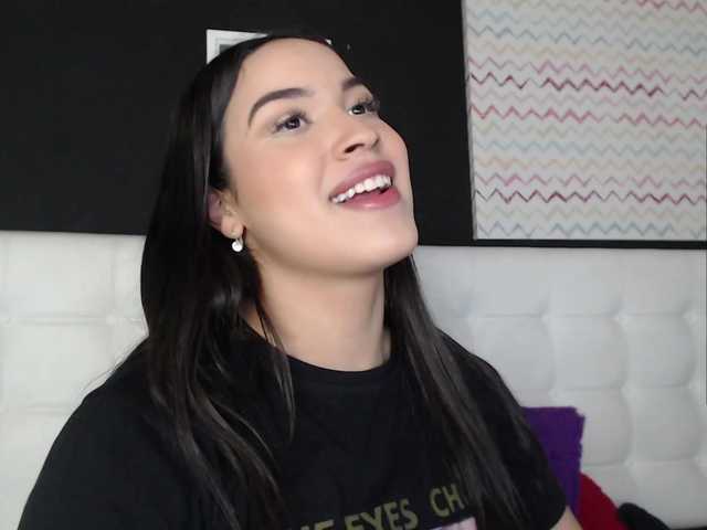 Live sex webcam photo for VANERUIZ-511 #271384654