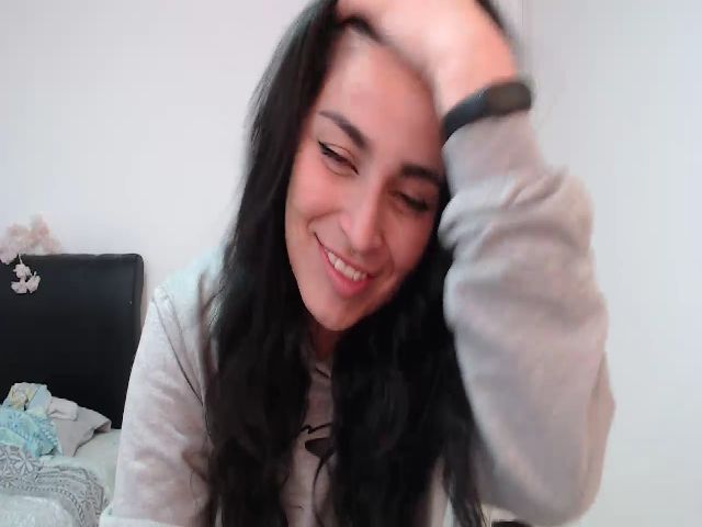 Live sex webcam photo for Leah_parker #271378484