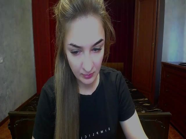 Live sex webcam photo for Sweet__cheeks #271383595