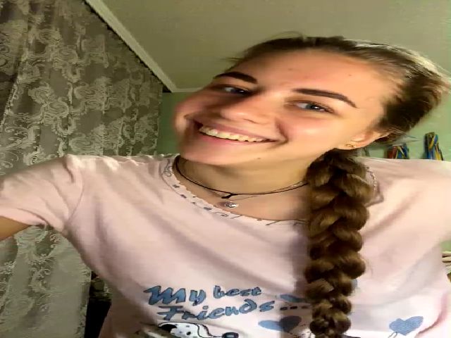 Live sex webcam photo for Dancelady18 #271378548