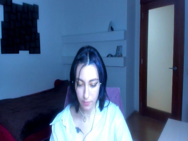 Live sex webcam photo for JaneKravis #271392044