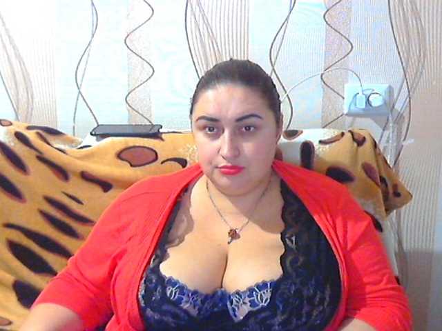 Live sex webcam photo for CandyHoney #271405102