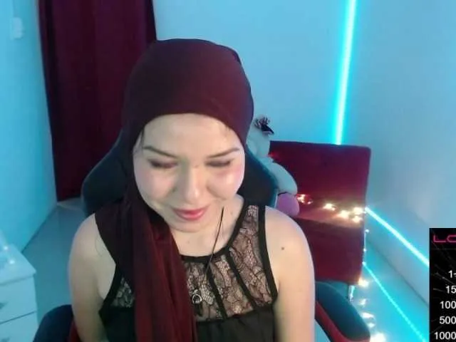 Live sex webcam photo for kalilaassad #271405561