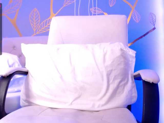 Live sex webcam photo for sweetfer #271394038