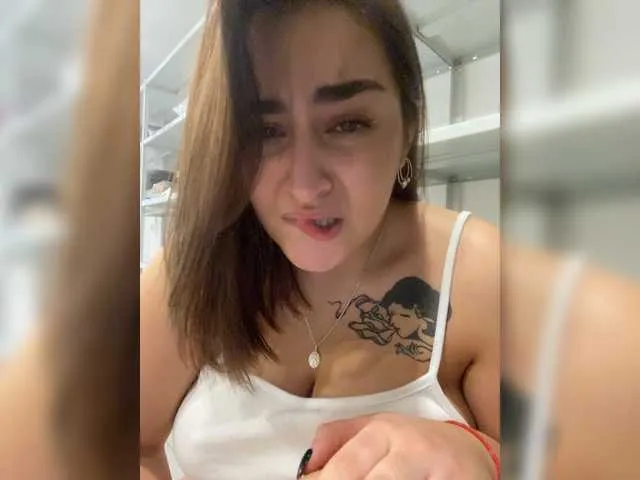 Live sex webcam photo for MilaLav #271400367