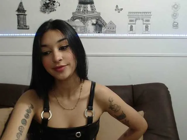 Live sex webcam photo for merlina-10 #271393641