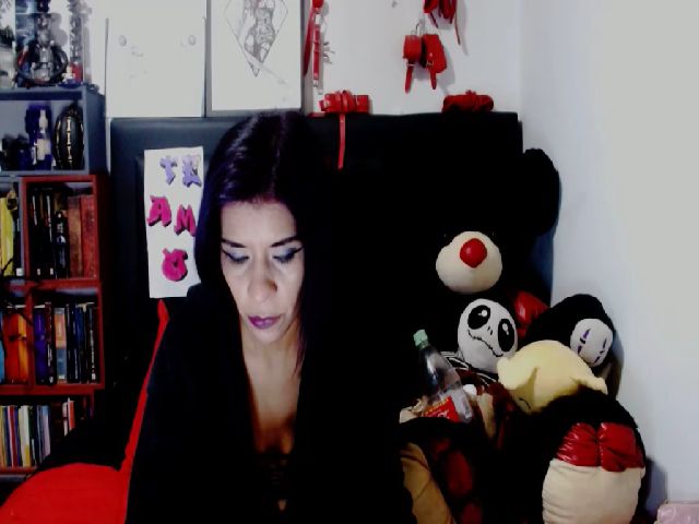 Live sex webcam photo for MilfKatty #271396566