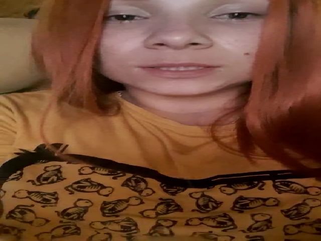 Live sex webcam photo for Joanne7 #271396490