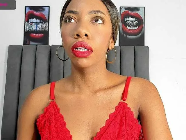 Live sex webcam photo for Meganbarko #271401199