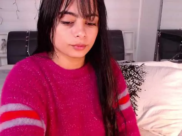 Live sex webcam photo for Evelyn-EE #271401617