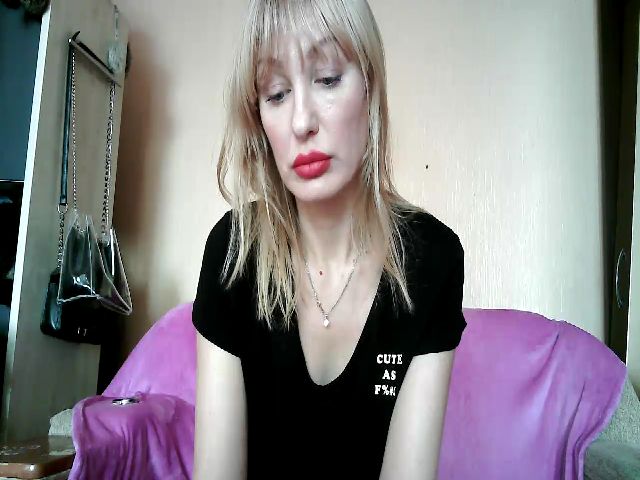 Live sex webcam photo for DashikaBlond #271399254