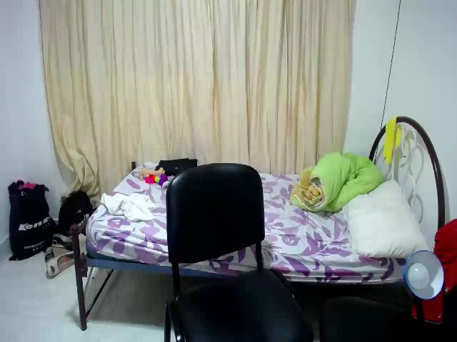 Live sex webcam photo for Titshuge_big #271395284