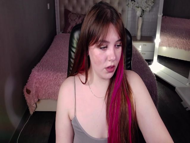 Live sex webcam photo for Karlee__Grey #271407416