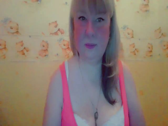 Live sex webcam photo for Christine31 #271396779