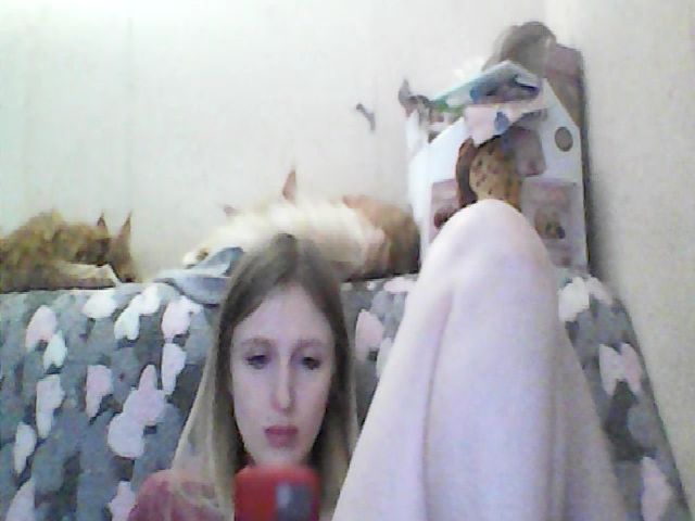 Live sex webcam photo for GuiltyKitty #271399836