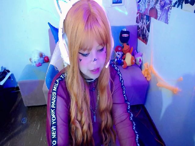 Live sex webcam photo for Aria_Yummi #271398582